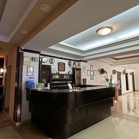 Shanyrak Hotel Temirtau Buitenkant foto