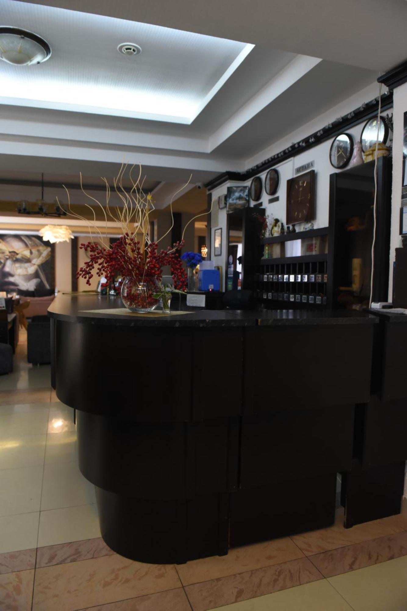 Shanyrak Hotel Temirtau Buitenkant foto
